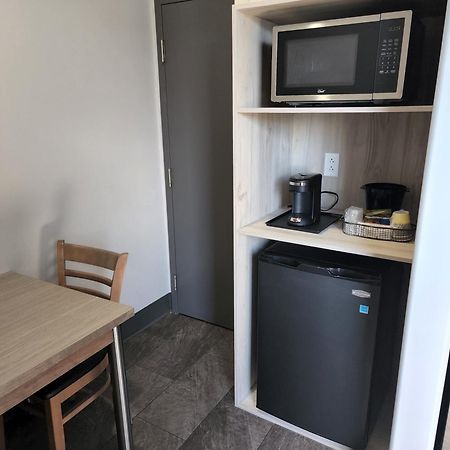 Razoolies Inn ستيفنفيل الغرفة الصورة