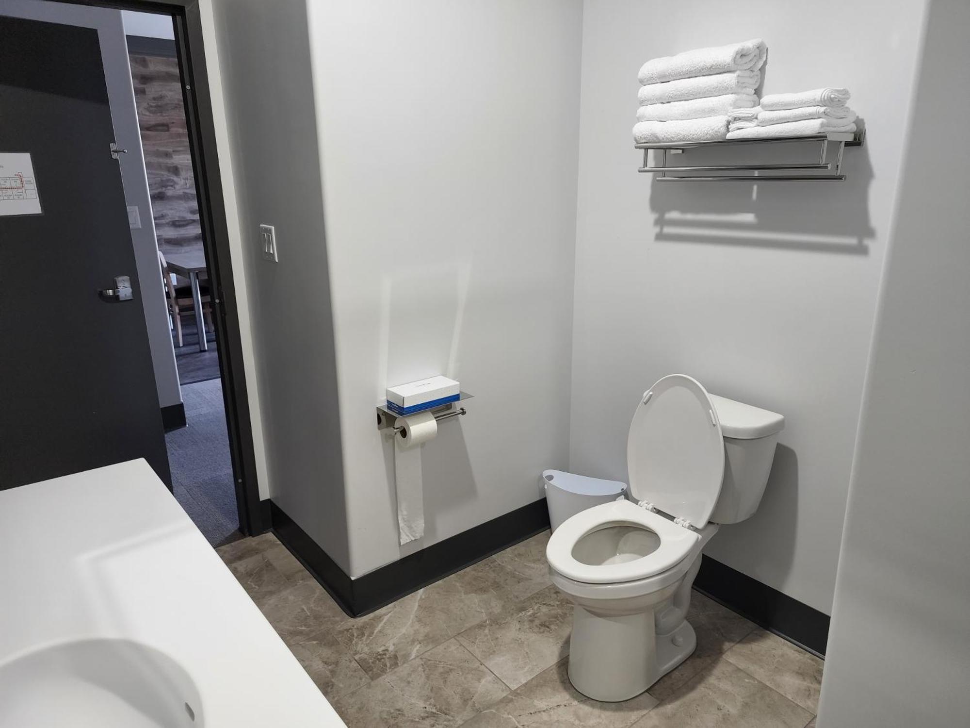 Razoolies Inn ستيفنفيل الغرفة الصورة